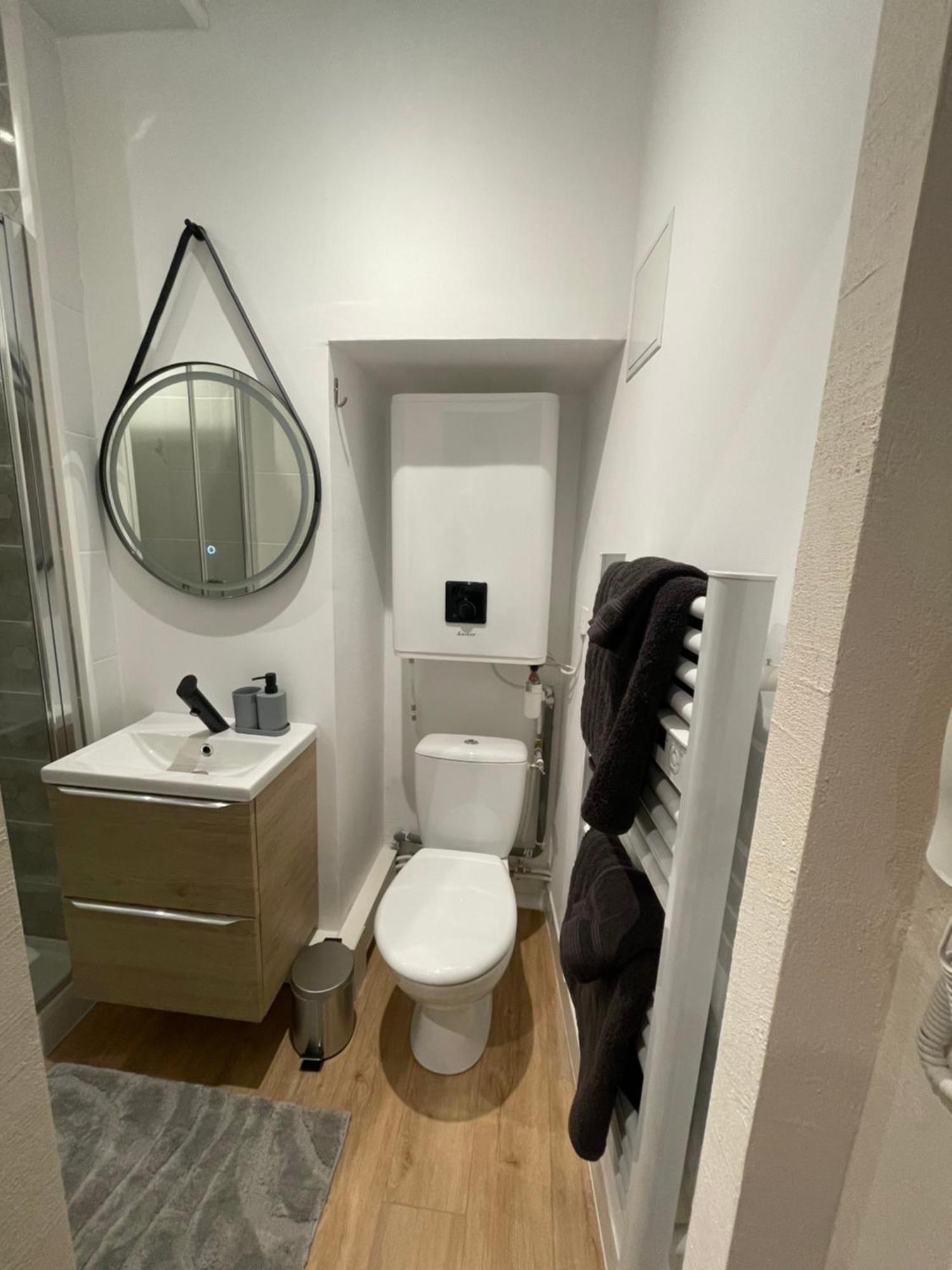 Le Logis De Lyla Apartamento Loudun Exterior foto